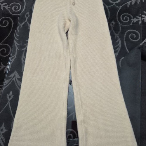 Women's knitted set 2 pieces cream new with tags