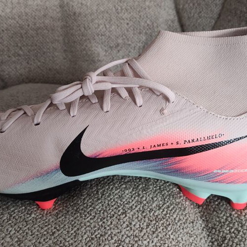 Nike Air Zoom Mercurial Superfly X Academy FG/MG football boots, pink