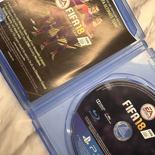 FIFA 18 PS4 game used, almost brand new
