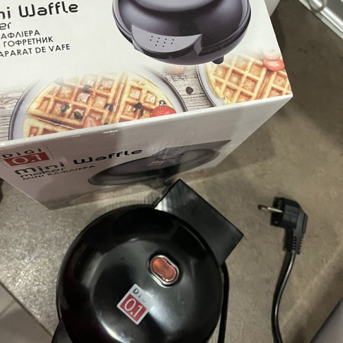 Waffle maker brand new in excellent condition