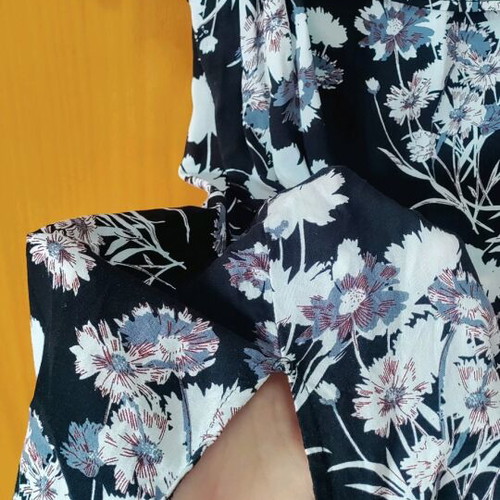 Floral dress new, size medium, black, 100% rayon