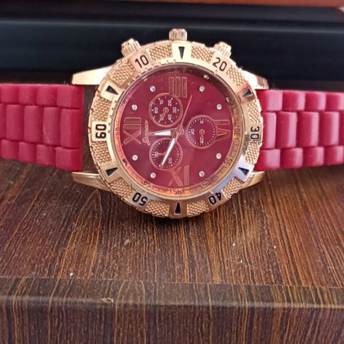 Bordo watch like new with rubber strap and large dial