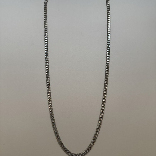 Silver Cuban Link Necklace like new, thin and minimal