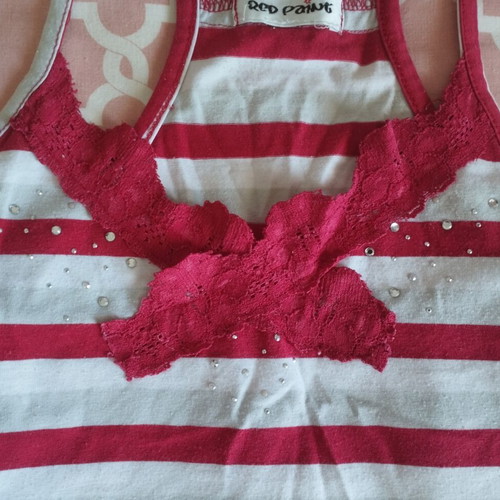 Vintage lace tank top Red paint size S like new, striped