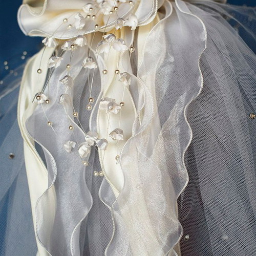 Pronovias wedding dress used, white, size 40 with veil and underskirt