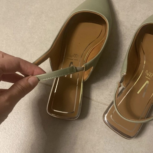 Vizzano leather flats new, with anti-slip sole, mint color
