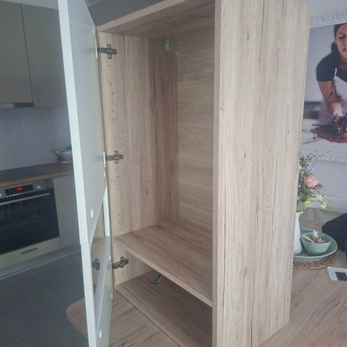 Hanging showcase like new, oak color, 100x60x40 cm