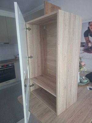 Hanging showcase like new, oak color, 100x60x40 cm