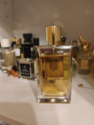 Rosendo Mateu No 6 Eau de Parfum