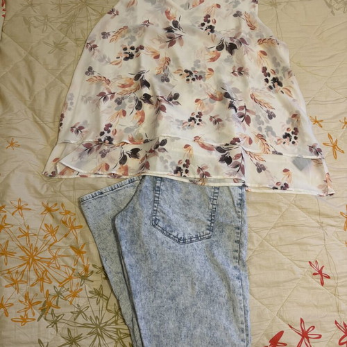 Zac & Rachel Woman Set 2XL with Acid Wash Jeans like new