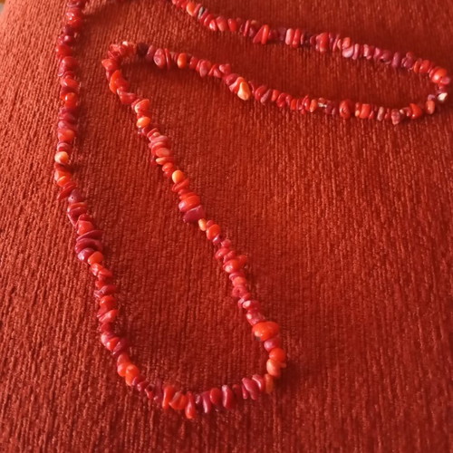 Necklace long summer coral like new
