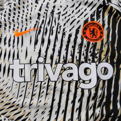 Chelsea training kit like new, authentic
