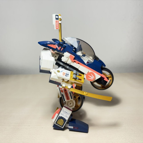 Lego Ninjago set 71792 Sora’s transforming mech bike racer like new