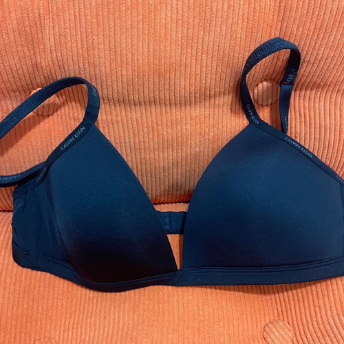 Calvin Klein bra used, size M, black