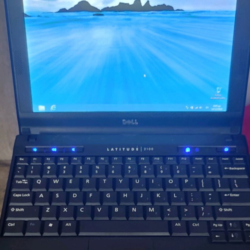 Dell Latitude 2100 laptop used, 10-inch screen