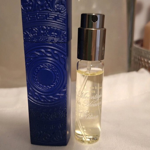 Kilian Moonlight in Heaven mini perfume 7.5ml new with carved case