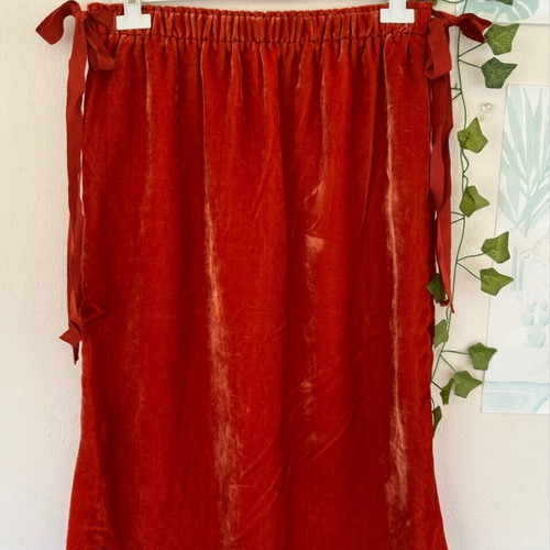 Midi velvet skirt H&M like new, orange-red with slits size M
