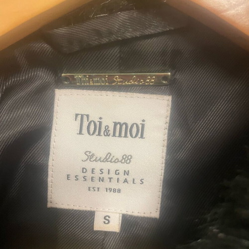 Short black fur coat Toi Moi like new