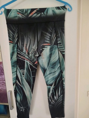 Sports leggings printed used, size M, black