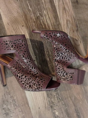 Zara shoes used, 100% leather, size 40