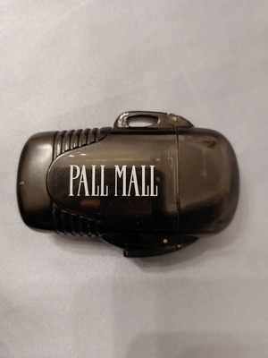 Pall Mall collectible lighter plastic in very good condition