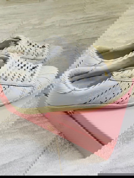 Adidas δερμάτινα 37,5