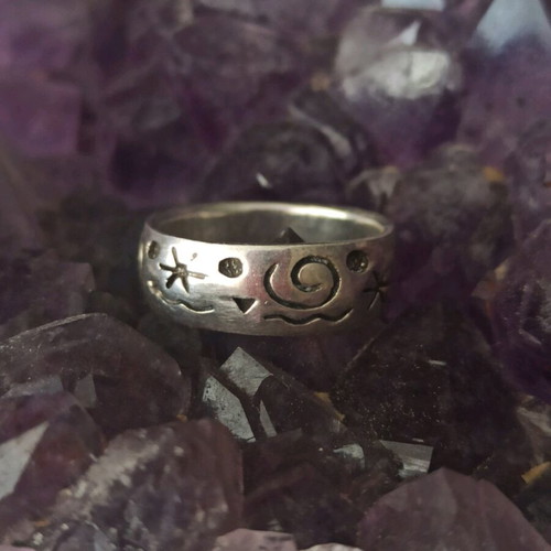 Handmade 925 silver ring like new with moon stars waves designs