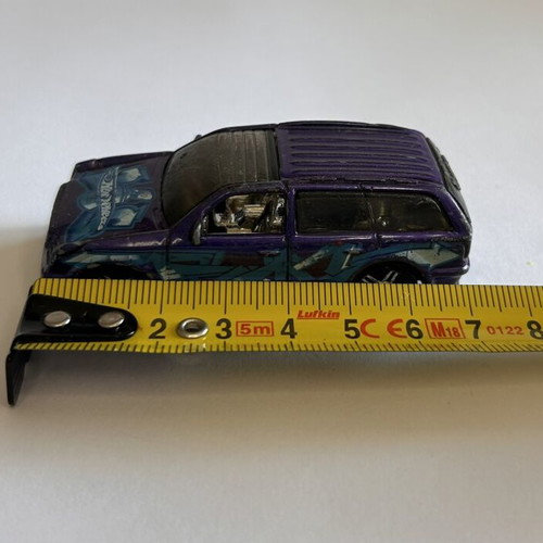 Hot Wheels 2004 Boom Box Purple Graffiti used