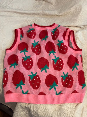 Colorful pullover like new