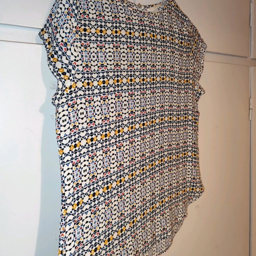 H&M blouse used with geometric ethnic pattern, viscose, short sleeve