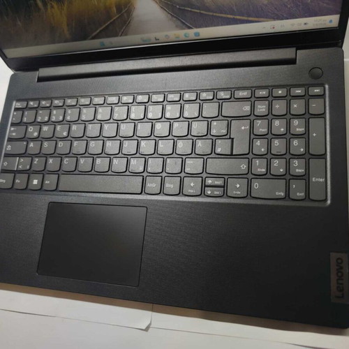 Lenovo V15 G2 IGL laptop barebone used, no RAM SSD charger