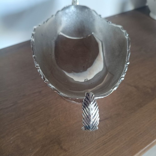 Vintage decorative fruit bowl silver plated, like new