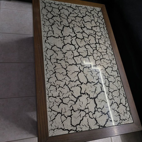 Wooden coffee table with crackle glass like new