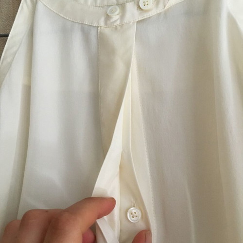 Silk summer ivory top CLOSED, size S, like new