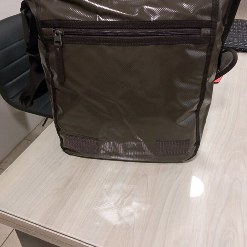 CAT messenger bag new, very durable material
