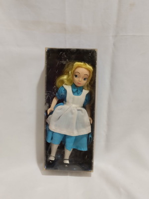Disney DeAgostini Alice in Wonderland porcelain doll like new, 14.5cm