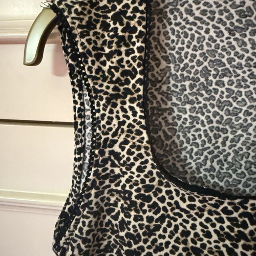 Stradivarius animal print cropped top like new, size L