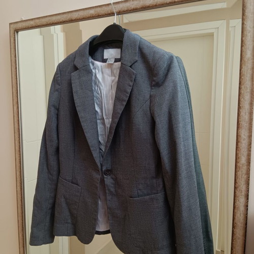 H&M gray jacket size S-M like new