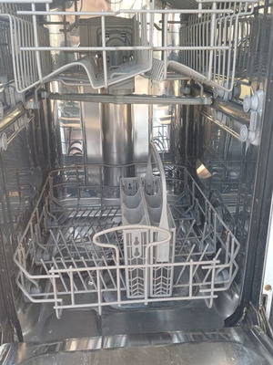 Candy dishwasher used in good condition