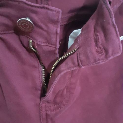 Jeans burgundy new, size 36