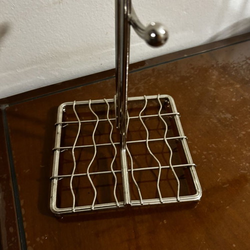 Metal Mug Holder like new