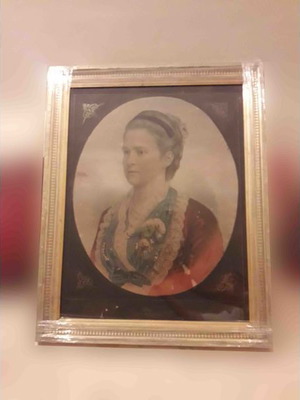 Antique painting used, collectible with Queen Olga