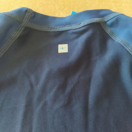 O'neill sun protection shirt like new, XS/S size, colorful