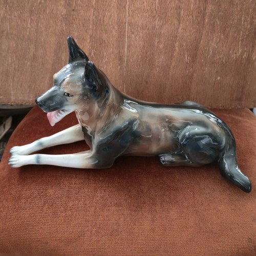 Ceramic dog like new