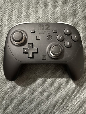 Nintendo Switch Pro Controller 2