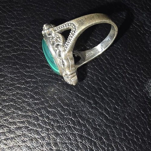 Women's silver ring like new