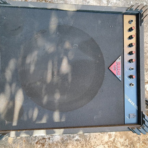 Yamaha instrument amplifier used 120W
