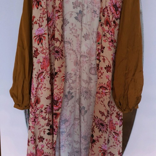 Nidodileda kimono dress new, size M, multicolor