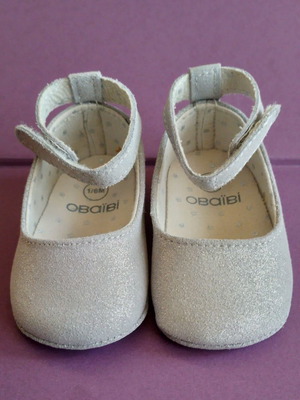 Obaibi baby shoes silver 1-6 months new