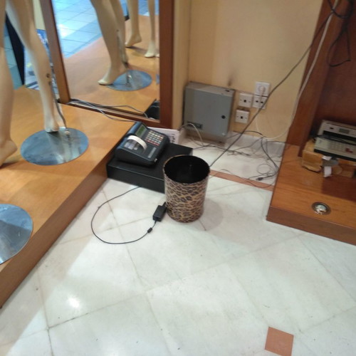 Store furniture used in excellent condition